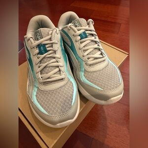 NIB Ryka Women's Sneakers in Gray and Aqua Size 7 Women’s New